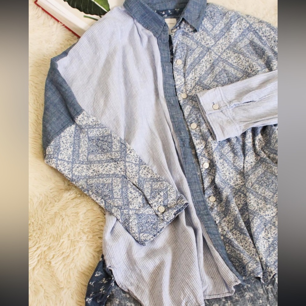 American Eagle Pattern Denim Buttondown - L